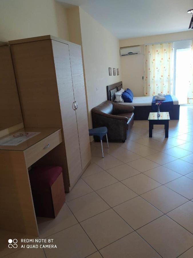 Summer Life Apartments Саранде Екстериор снимка