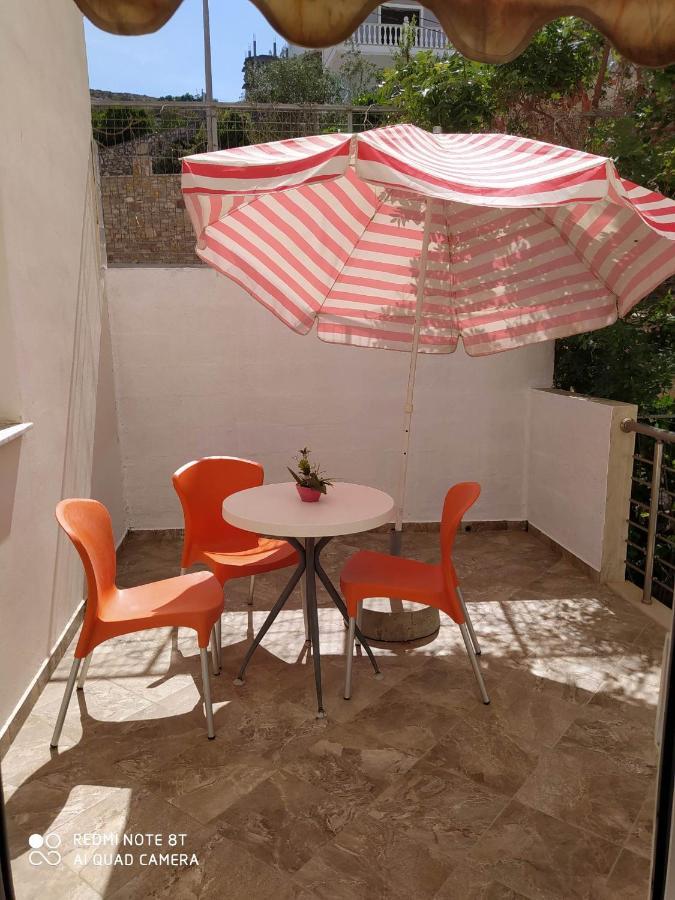 Summer Life Apartments Саранде Екстериор снимка